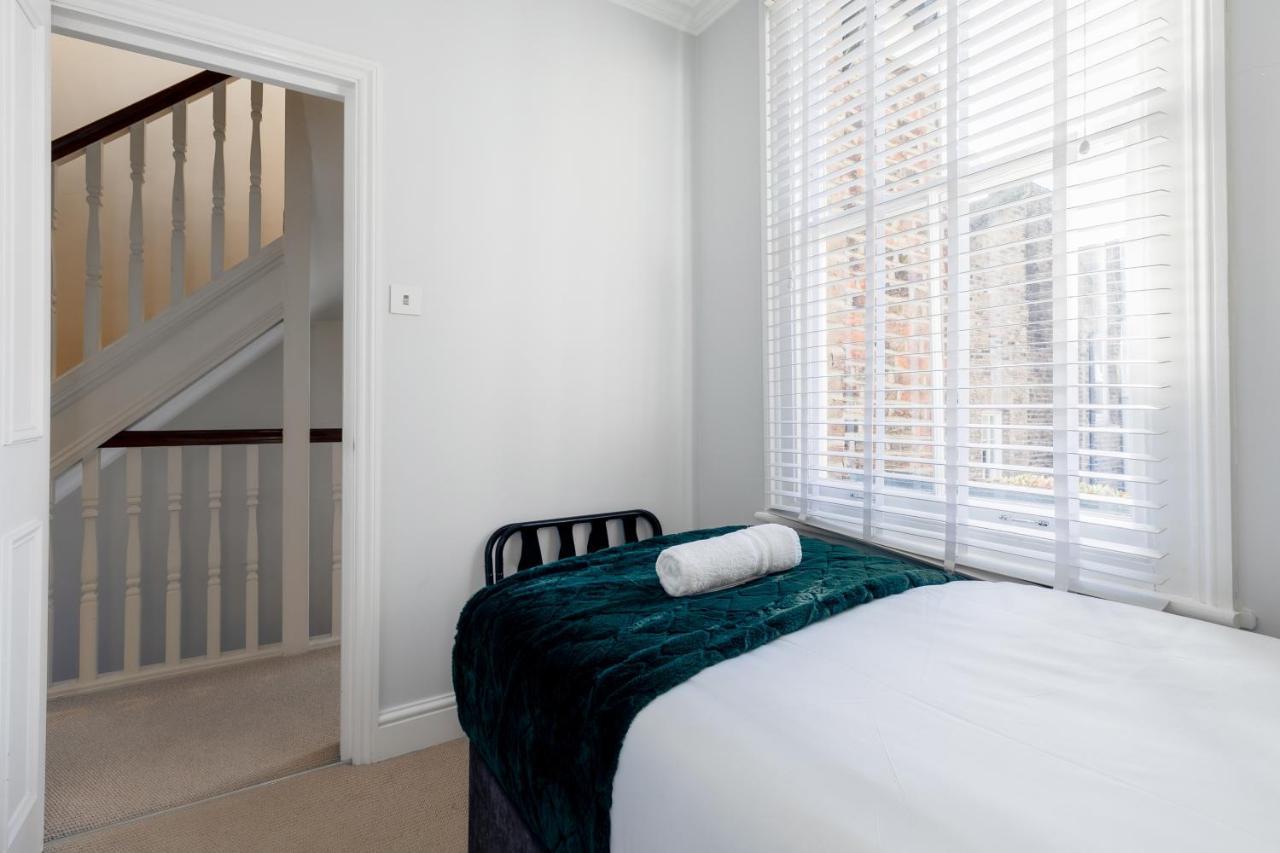 Beautiful 4 Bedroom House Near Paddington Station Лондон Экстерьер фото